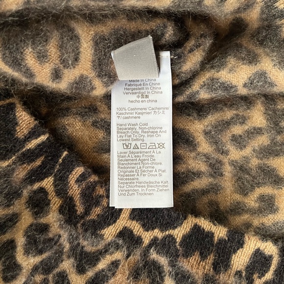 J Crew Brushed Cashmere Crop Fit Crewneck Sweater in Leopard Print XS $158 CE684 - Picture 12 of 16